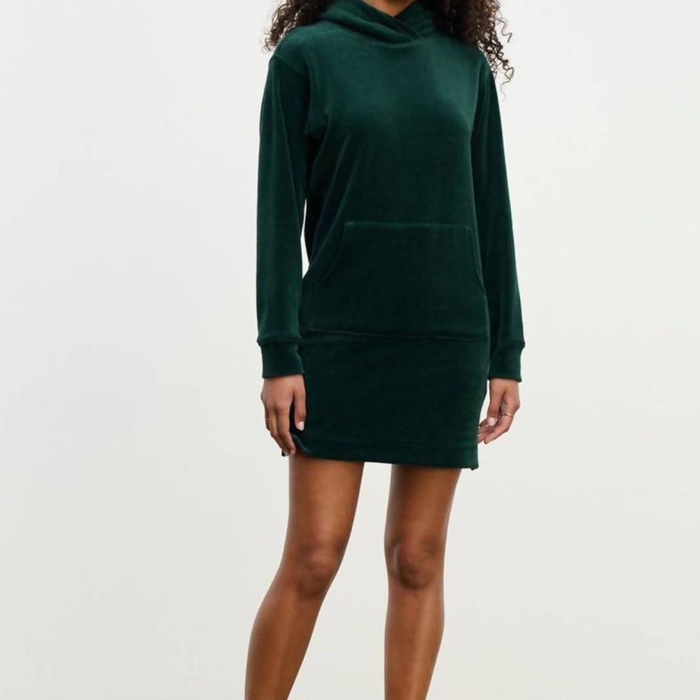 $239 NWT Green Velvet by Graham & Spencer Velour Mini Deavy Hoodie Dress Sz S